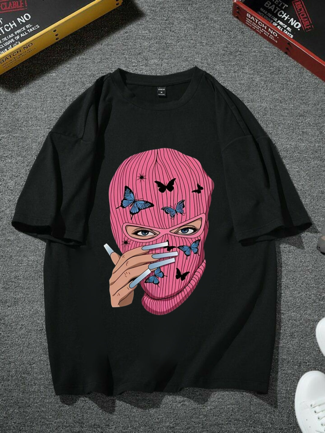 "Effortlessly Cool: Oversized Streetwear Tees for Trendsetting Girls"