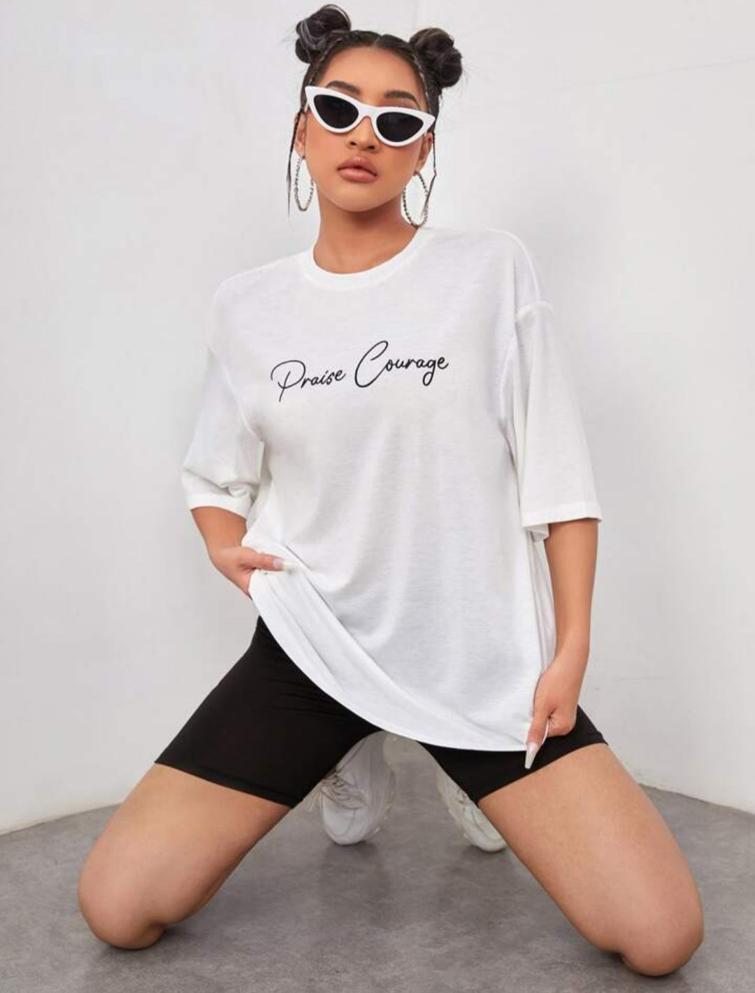 "Urban Comfort: Oversized Streetwear Tees"