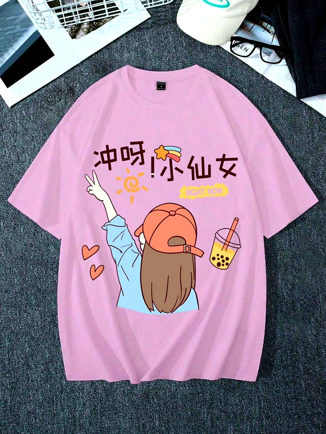 "Effortlessly Cool: Oversized Streetwear Tees for Trendsetting Girls"