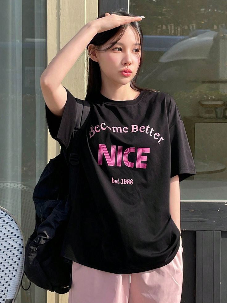"Effortlessly Cool: Oversized Streetwear Tees for Trendsetting Girls"