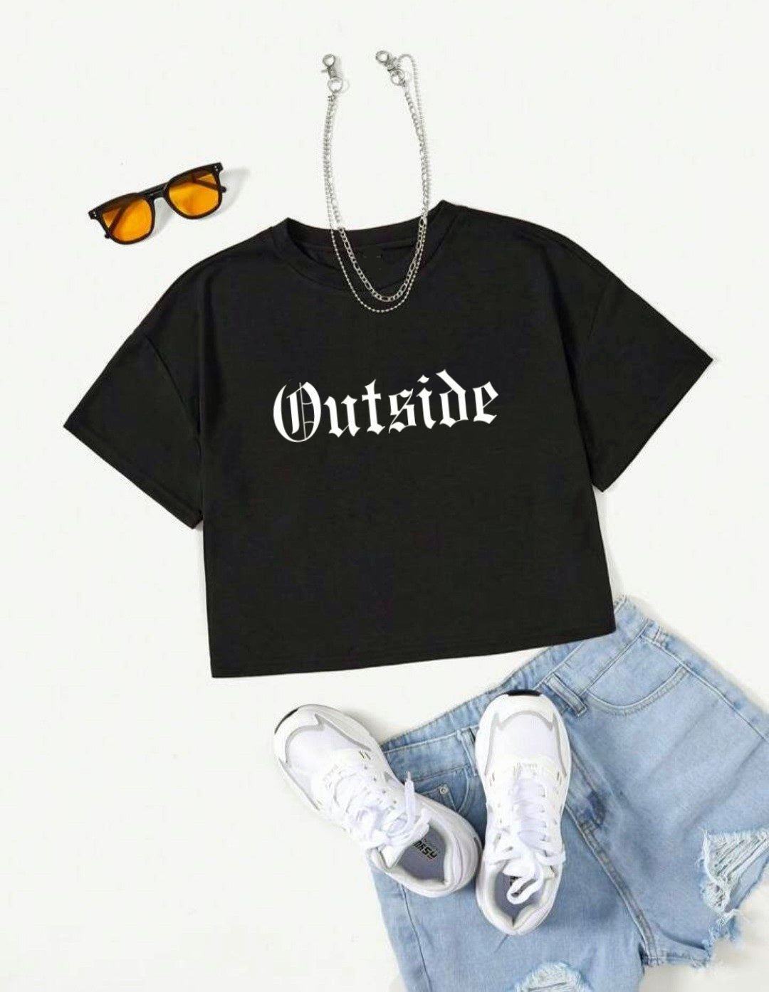 Bare Essentials: Chic Crop Tees for Every Girl's Wardrobe"